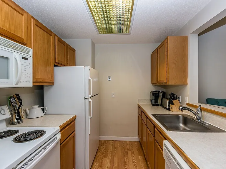 169 Monsignor Obrien Hwy #213 — Photo 9
