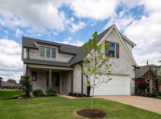 129 Saint Andrews Dr, Oakland, TN 38060