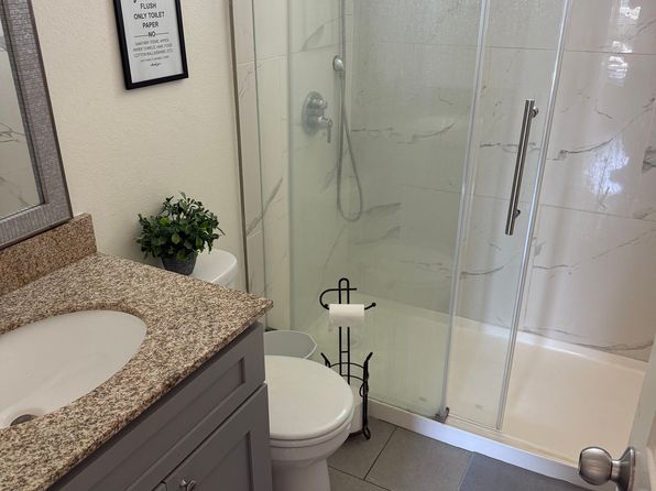 108-116 Wakefield Ave E, Anaheim, CA