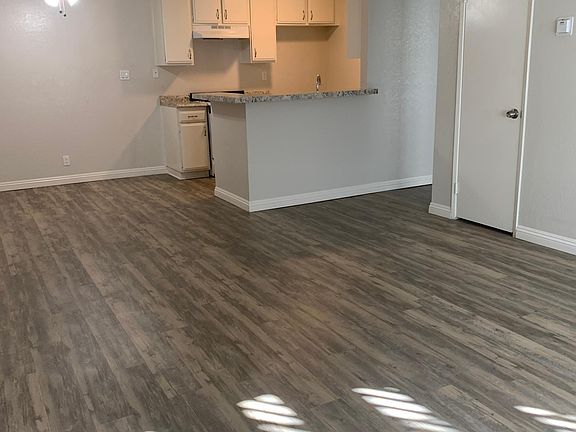 2nd image of 5134 Glenwood Ave #12