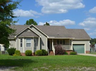 9301 Oat Dr, Laurinburg, NC 28352