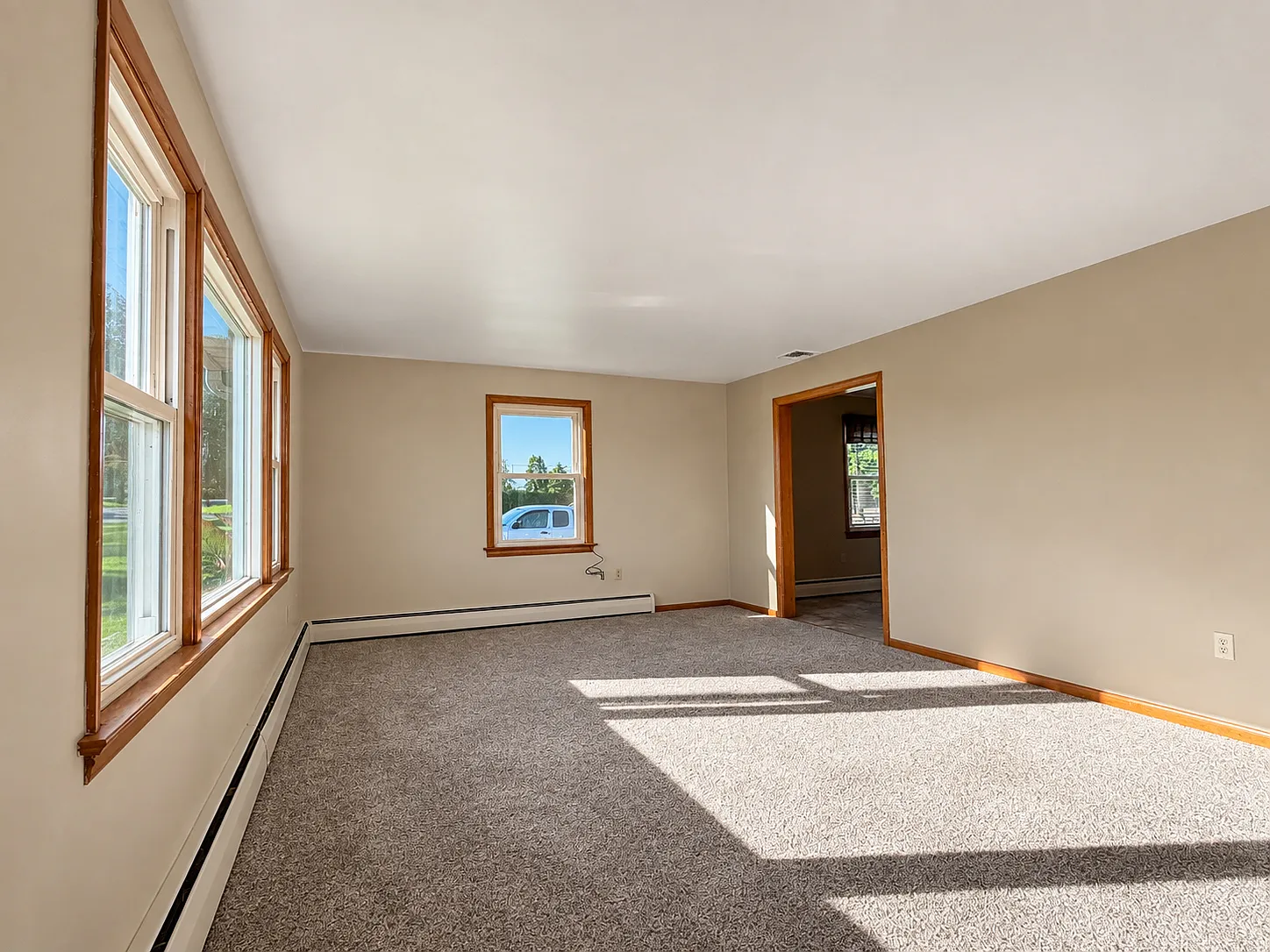 3 bed, 1450 sqft, $2,095 — Photo 3