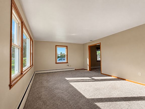 3rd image of 16 Brethren Church Rd