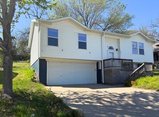 2401 Main St, Hamburg, IA 51640