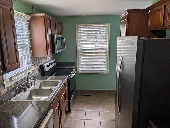 2nd image of 1204 E 8th Ave