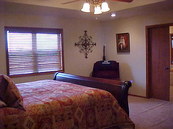 5th image of 1120 County Road 10