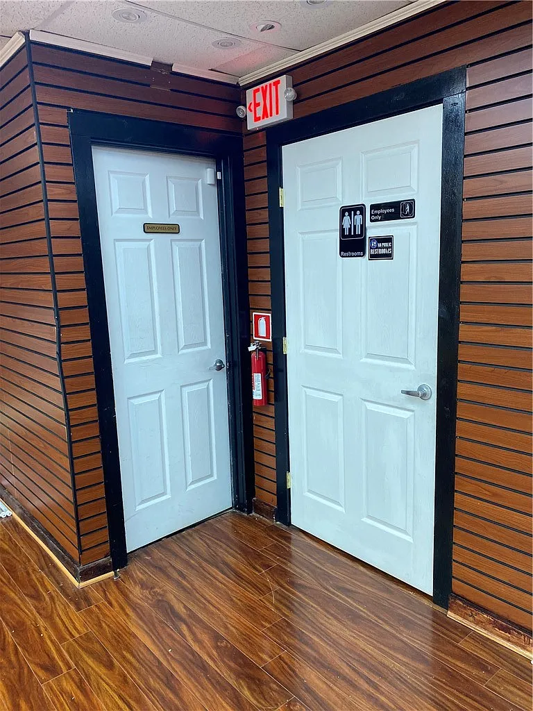 Studio, 7025 sqft, $2,000 — Photo 4