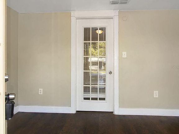 3rd image of 3518 51st Ave N