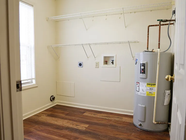 105 Bruce View Cir — Photo 2