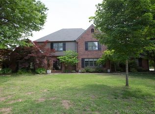 4504 E 105th Pl, Tulsa, OK 74137
