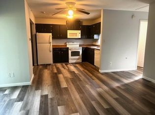 411 S Westwood Dr #411, Bloomington, IN 47403