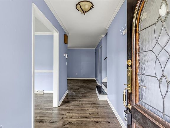 4th image of 5217 Overlea Dr