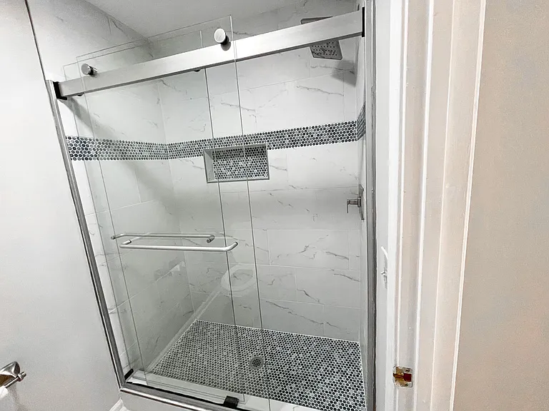 308 Hollyfax Cir — Photo 10