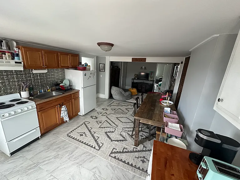 118 Main St #A — Photo 9