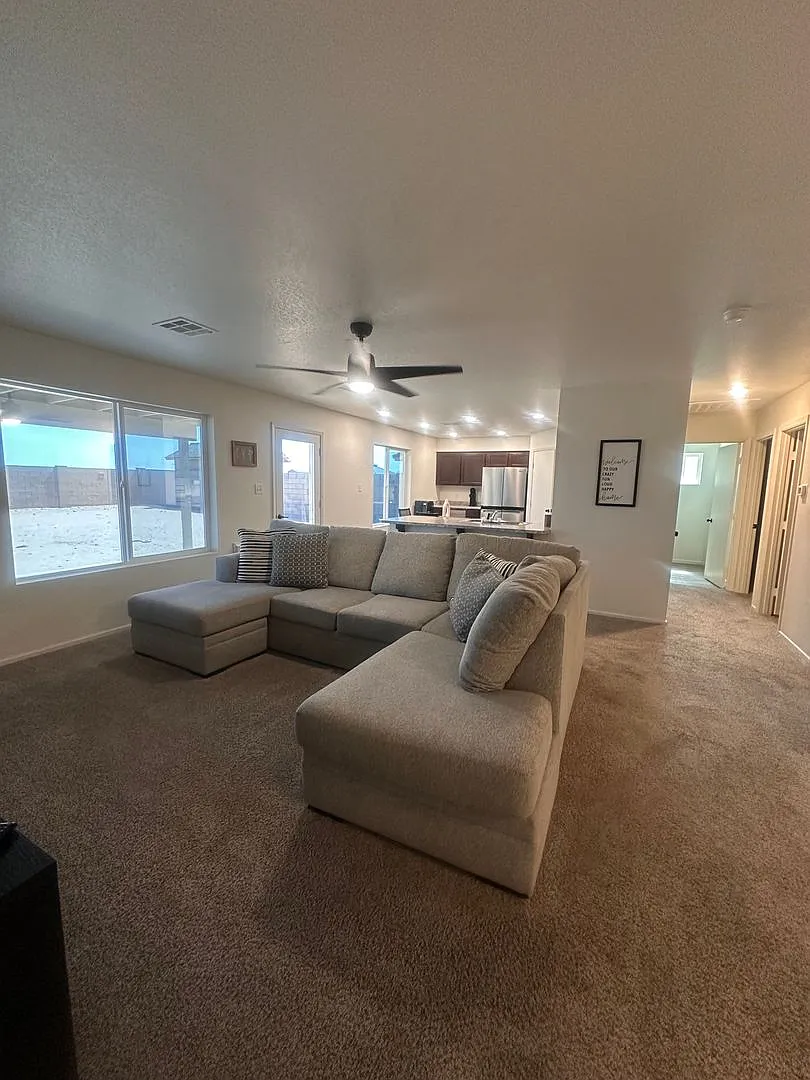 Fully furnished 3 bed 2 bath — Photo 3