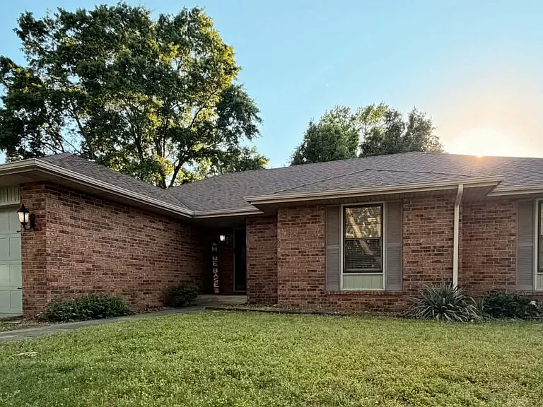 5407 S Clay Ave — Photo 2
