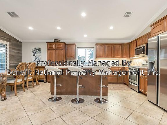 5th image of 28823 Loretta Ave
