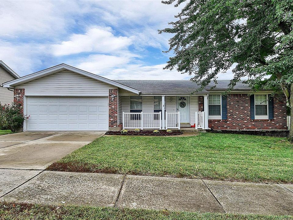2nd image of 6016 La Chateau Ct