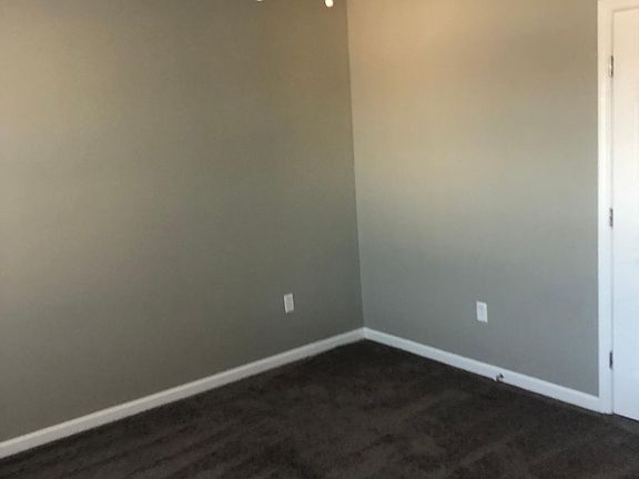 5th image of 303 Timothy Way #14