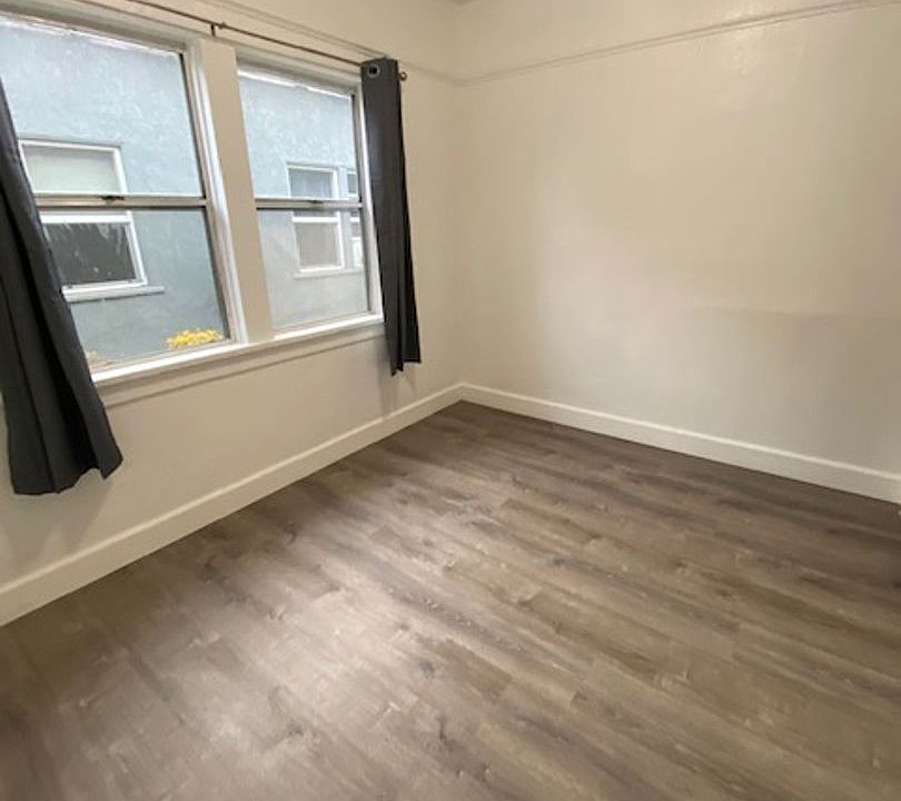 1st image of 1119 Gardenia Ave APT 3