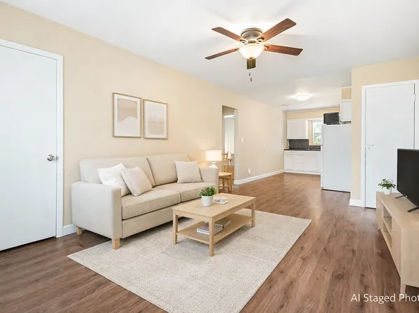 405 N 10th St., 405 N 10th St APT 4, Manhattan, KS 66502