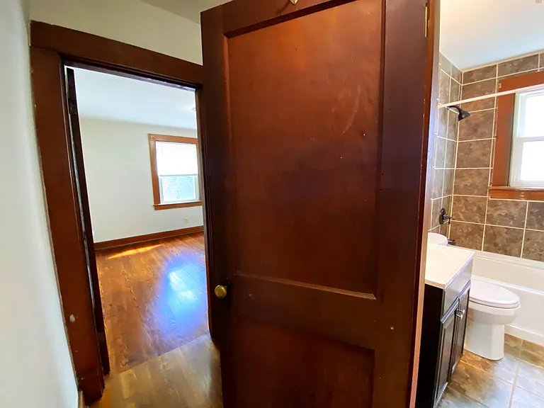 610 Sherwood Ave — Photo 15