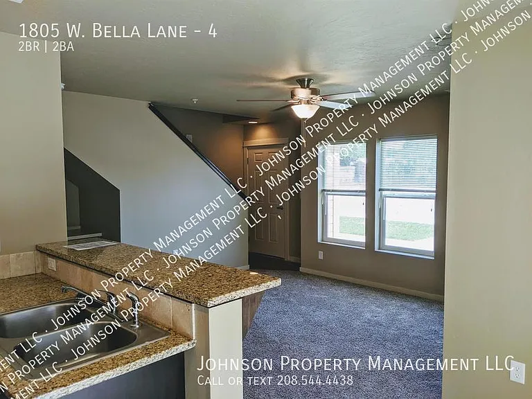1805 W Bella Ln #4 — Photo 4