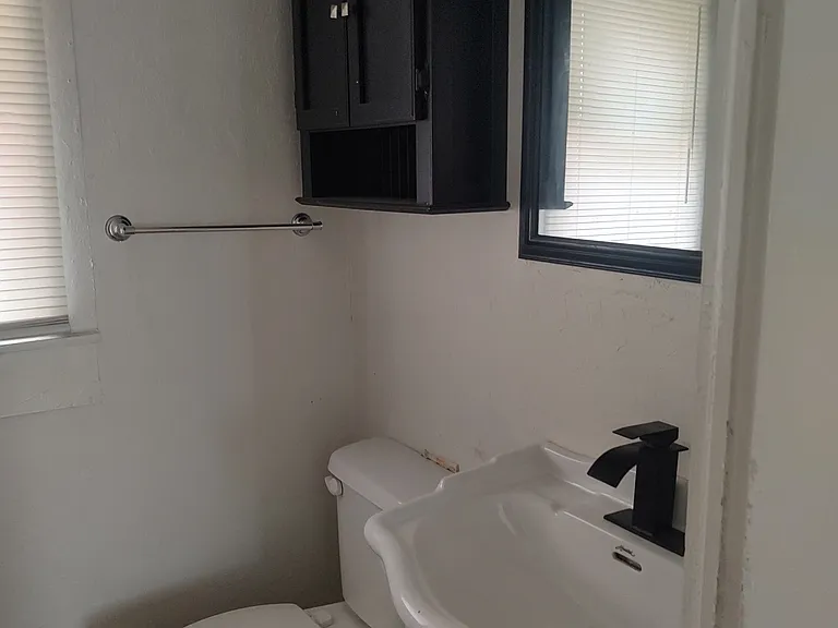 516 W Dakota Ave — Photo 6