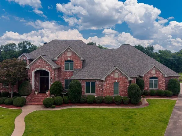 11 Pinnacle View Cv, Little Rock, AR 72223