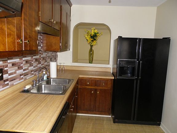 KITCHEN VIEW