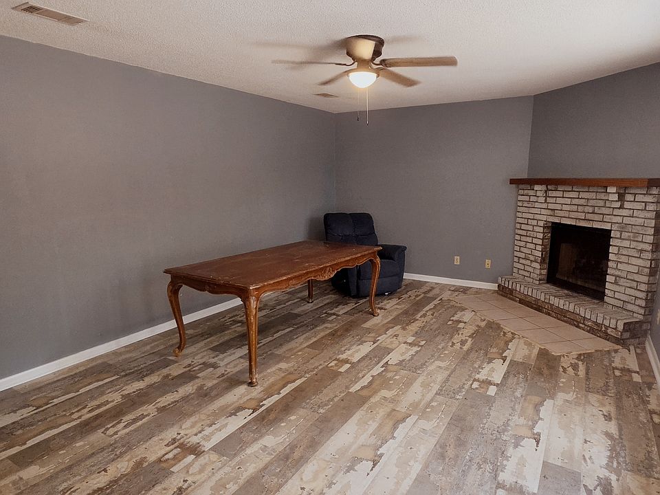 1st image of 2301 Michigan Ave #11