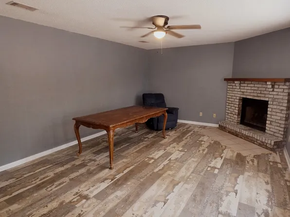 2301 Michigan Ave #11, Pensacola, FL 32508