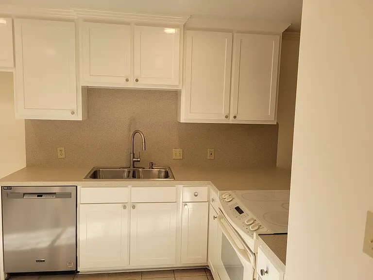 5323 Blair Ln #3DD — Photo 6
