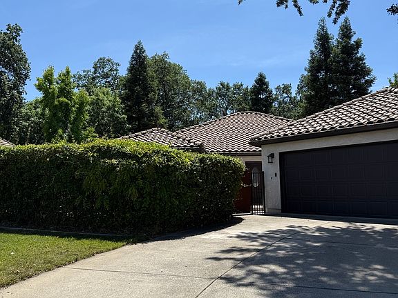 2nd image of 5470 Indianwood Dr