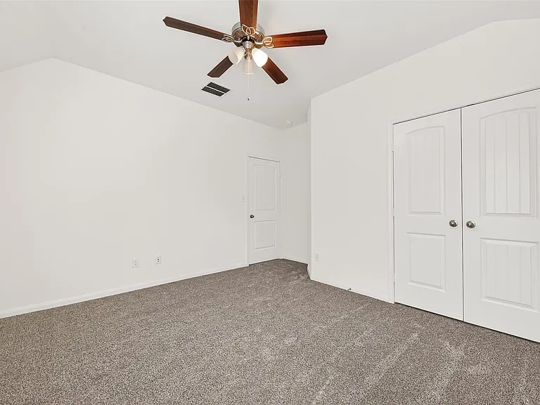 17415 Sandalisle Ln — Photo 45