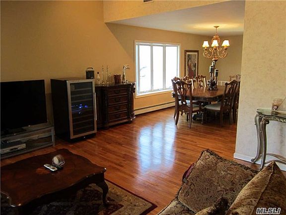 5th image of 3289 Seawane Dr