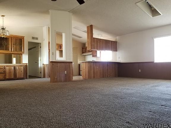 2nd image of 8001 S Evergreen Dr