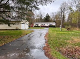 305 Bingham Rd, Oswego, NY 13126