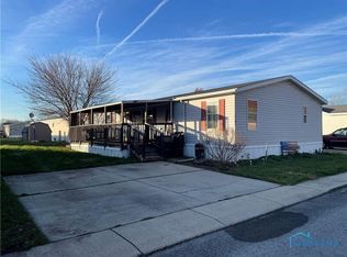 8184 Maplewood Dr, Findlay, OH 45840