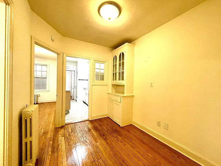4021 Davis Pl NW — Photo 22