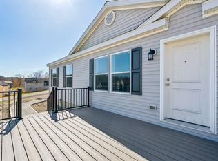 169 Butternut Rd, White River Junction, VT 05001
