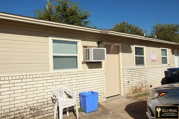 928 J R Ct