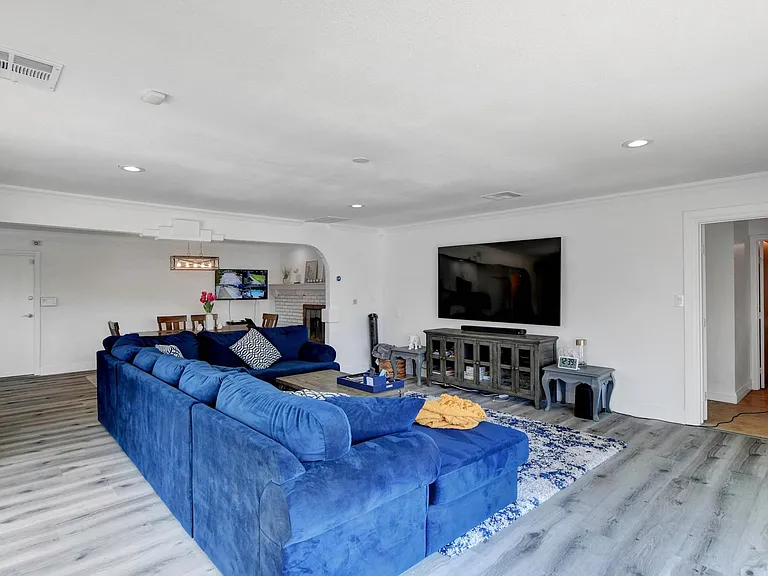 2660 S Bronco St — Photo 18