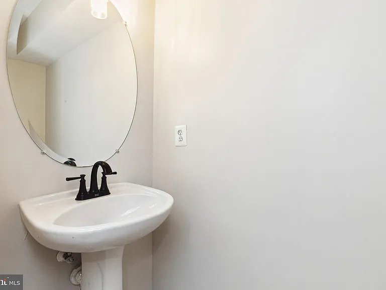 2900 Stockholm Way — Photo 21