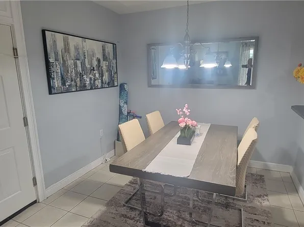 3940 Pomodoro Cir Unit 304, Cape Coral, FL 33909