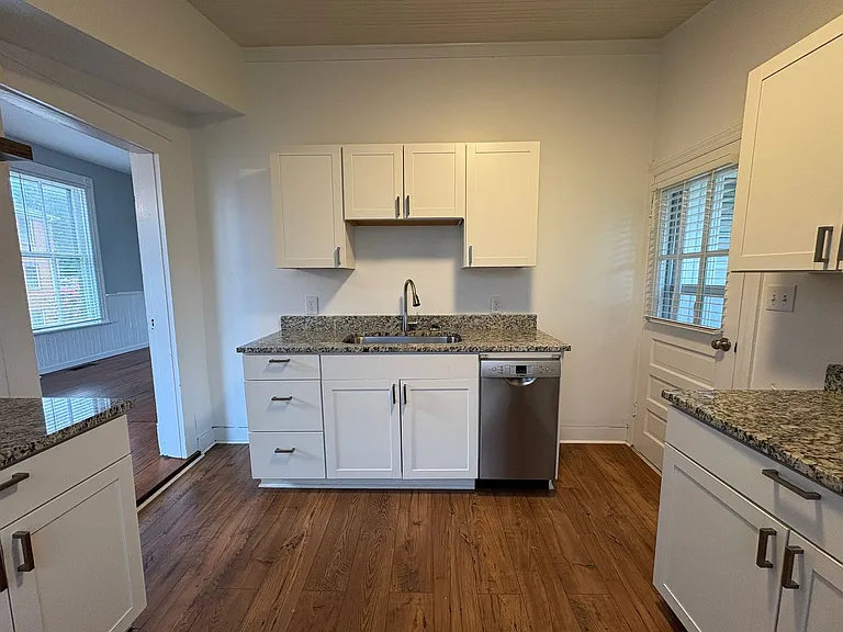 2461 Rivermont Ave #C — Photo 5