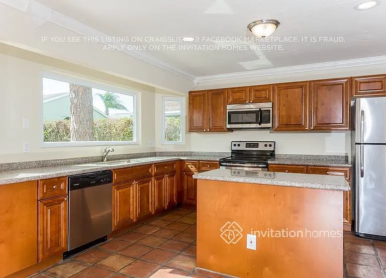 6150 Leslie St — Photo 7