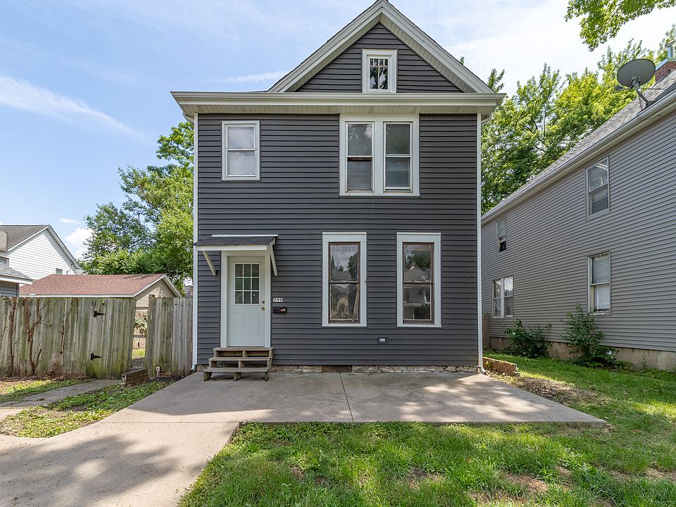 1st image of 709 W 16th St