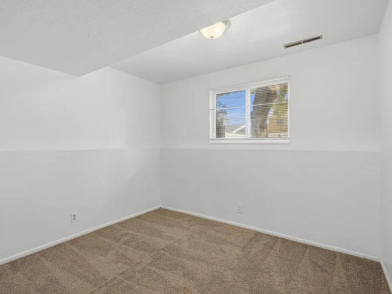 3671 W Cordele Cir — Photo 15
