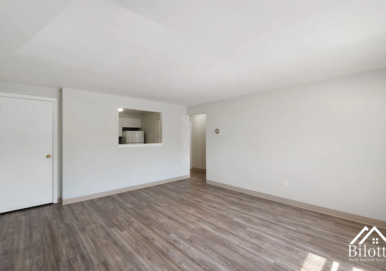 Hillside Terrace Apartments — Photo 4